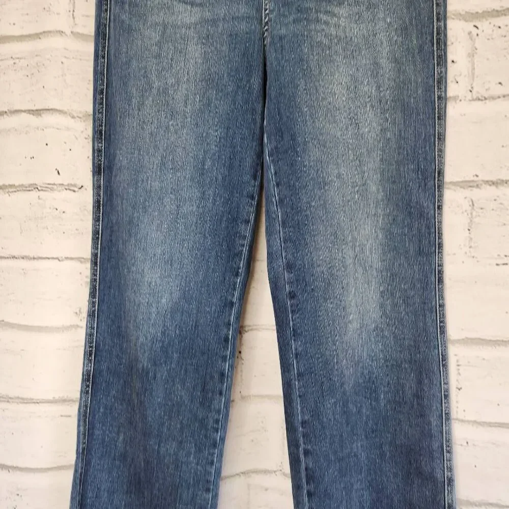 Judy Blue Womens Blue Denim Raw Hem Straight Fit Jeans Medium Wash Size 15/32 - Picture 3 of 13